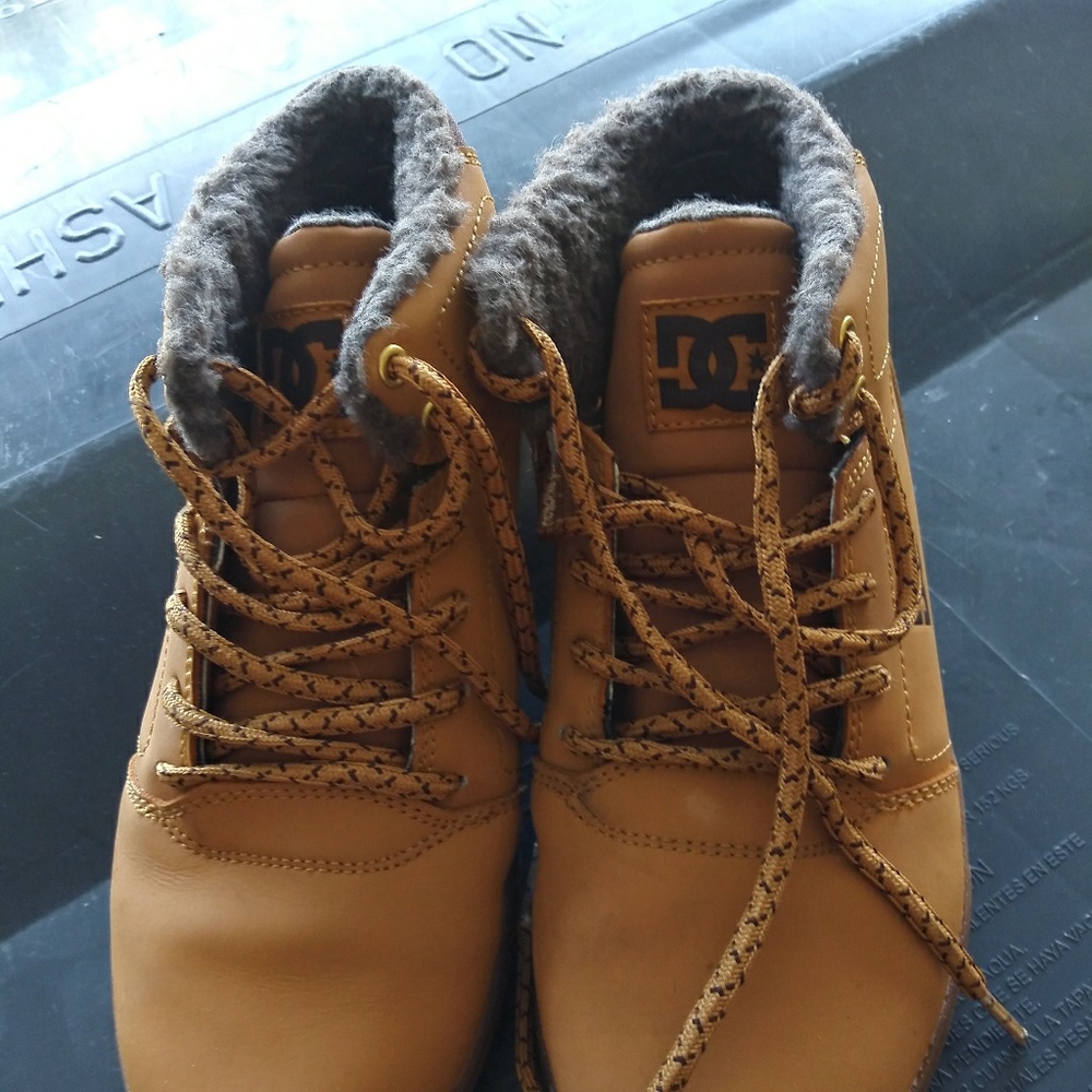 Size 4 DC boots